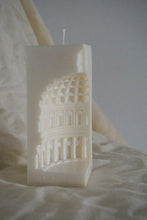 Cargar imagen en el visor de la galería, PÀNTHEION SOY CANDLE
